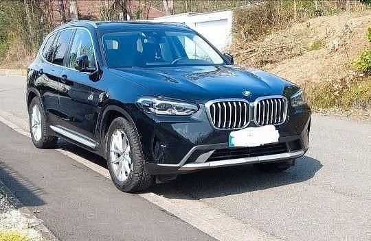 Schwarz Gebraucht 2024 BMW X3 Sport Line SUV | 39.900 € (Superpreis) - Bild 1/4