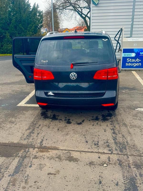 Gebraucht VW Touran 176 PS (129 kW) 2014 Schwarz Van / Kleinbus