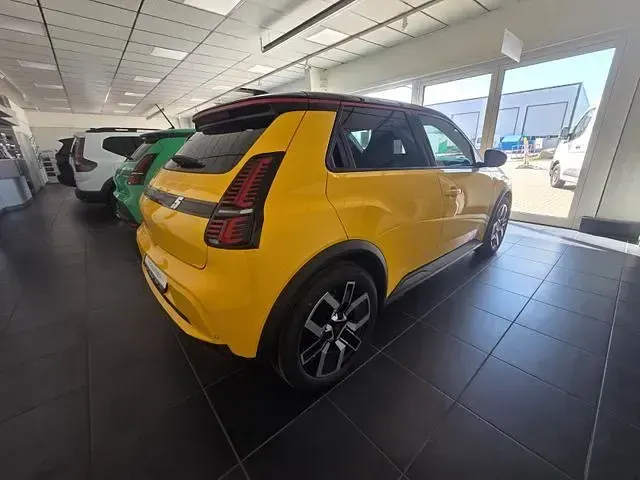 Neu Renault 5 E-Tech Komfort 110 kW (150 PS) 2026 Kleinwagen