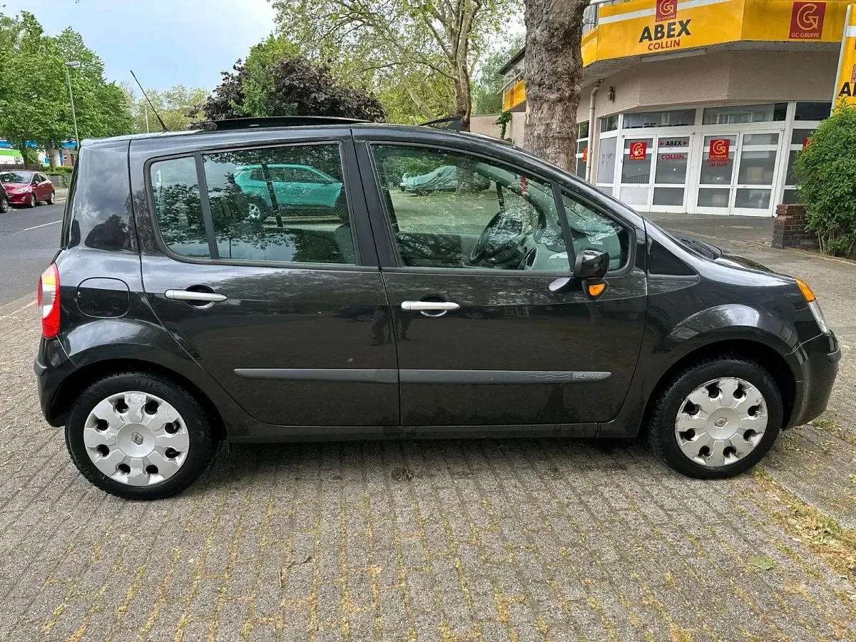 Używany Renault Modus 89 KM (65 kW) 2006 Czarny Minivan