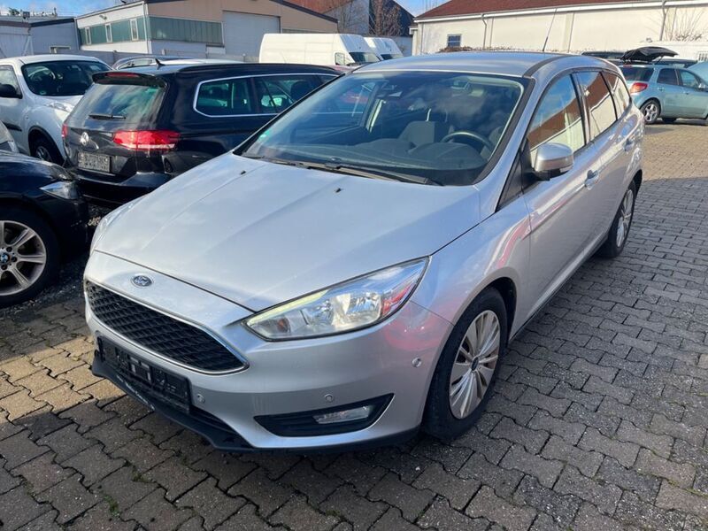 Gebraucht Ford Focus Titanium 101 PS (74 kW) 2015 Silber Kombi
