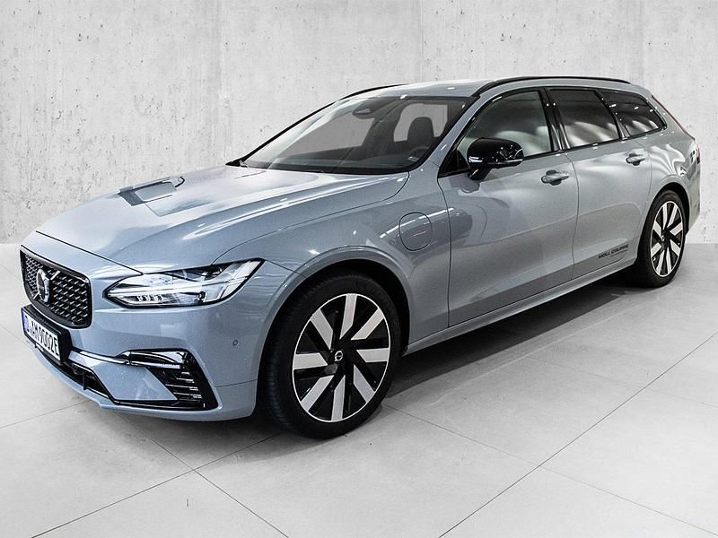 Gebraucht Volvo V90 Plus 455 PS (334 kW) 2025 Vapour grey / metallic Kombi