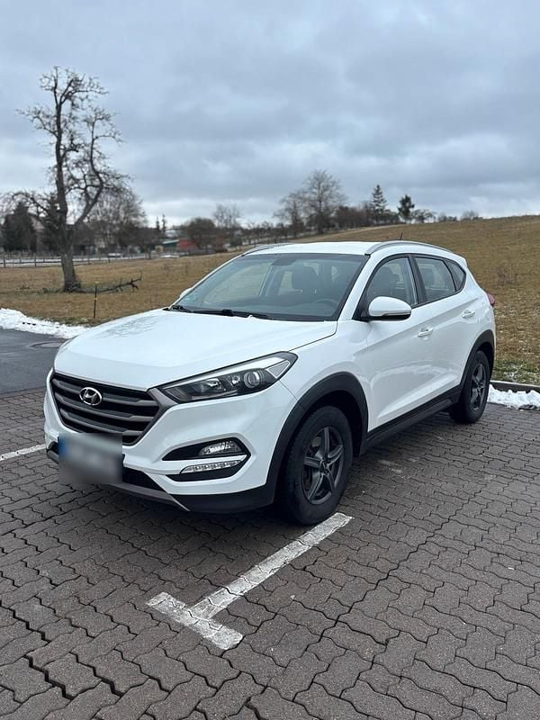 Gebraucht Hyundai Tucson 141 PS (103 kW) 2016 Weiß SUV