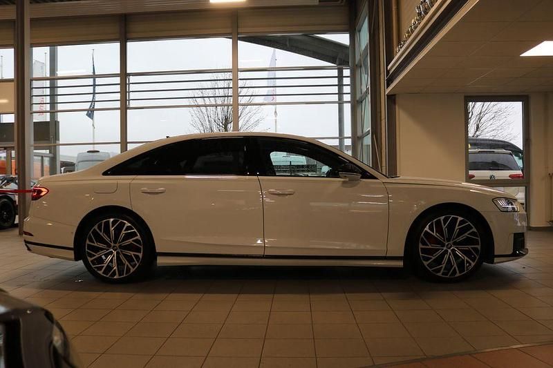 Gebraucht Audi A8L Sport 286 PS (210 kW) 2021 Weiß Limousine