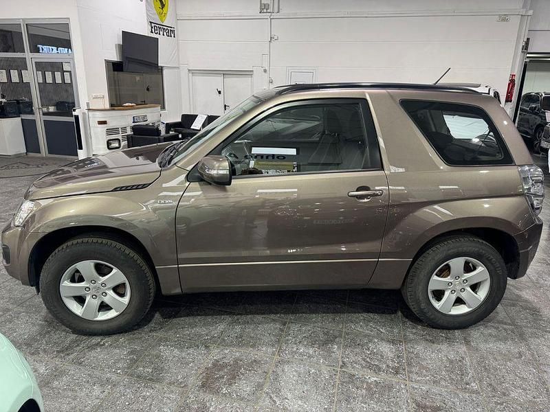 Gebraucht Suzuki Vitara Comfort 129 PS (94 kW) 2014 Braun SUV