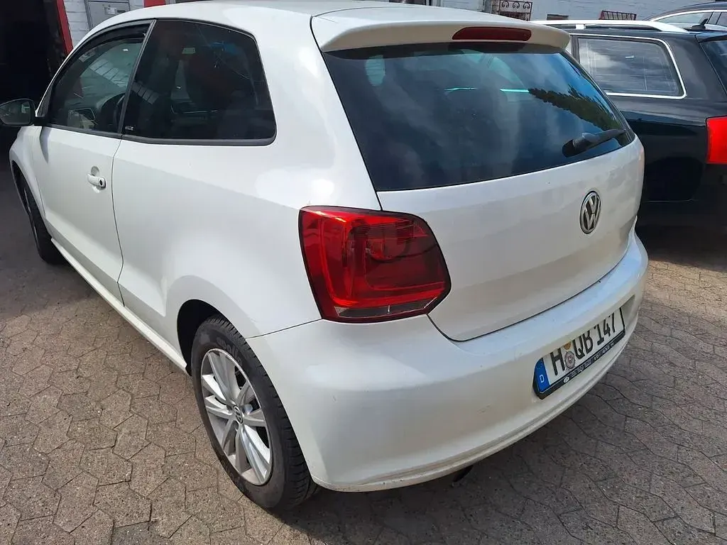 Gebraucht VW Polo Style 90 PS (66 kW) 2012 Weiß Kleinwagen