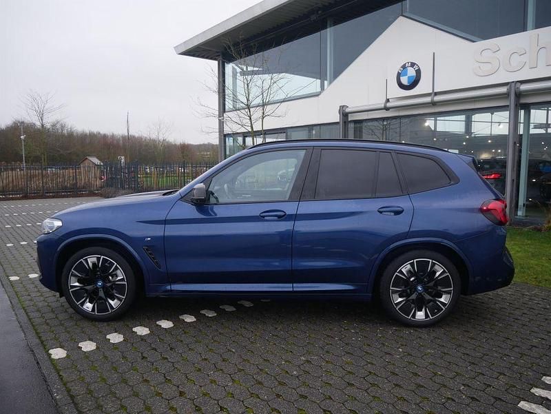 Gebraucht BMW iX3 M Sport 210 kW (286 PS) 2024 Blau SUV