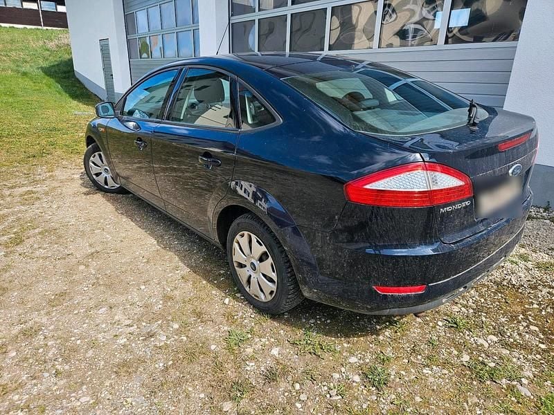 Gebraucht Ford Mondeo 115 PS (84 kW) 2008 Blau Limousine