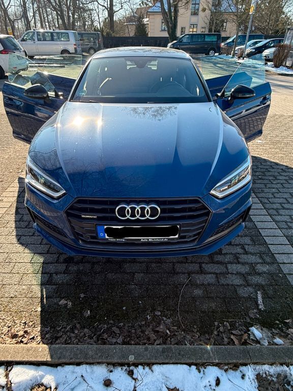 Blau Gebraucht 2019 Audi A5 Sportback Design Limousine | 28.900 € (Fairer Preis) - Bild 1/4
