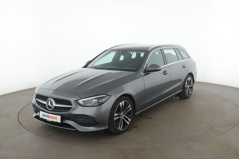 Grau Gebraucht 2022 Mercedes C300 Avantgarde Kombi | 32.530 € (Superpreis) - Bild 1/3