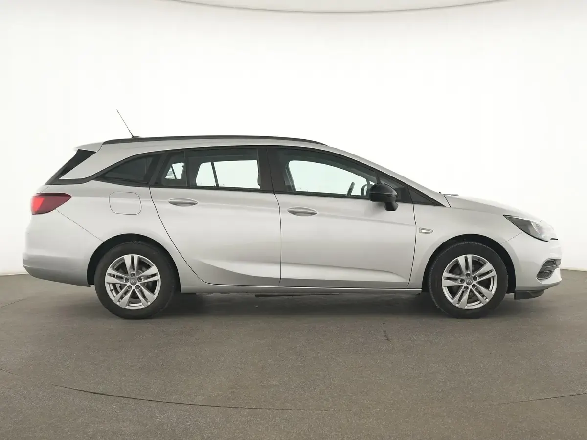 Gebraucht Opel Astra Edition 110 PS (80 kW) 2021 Argon silber Kleinwagen