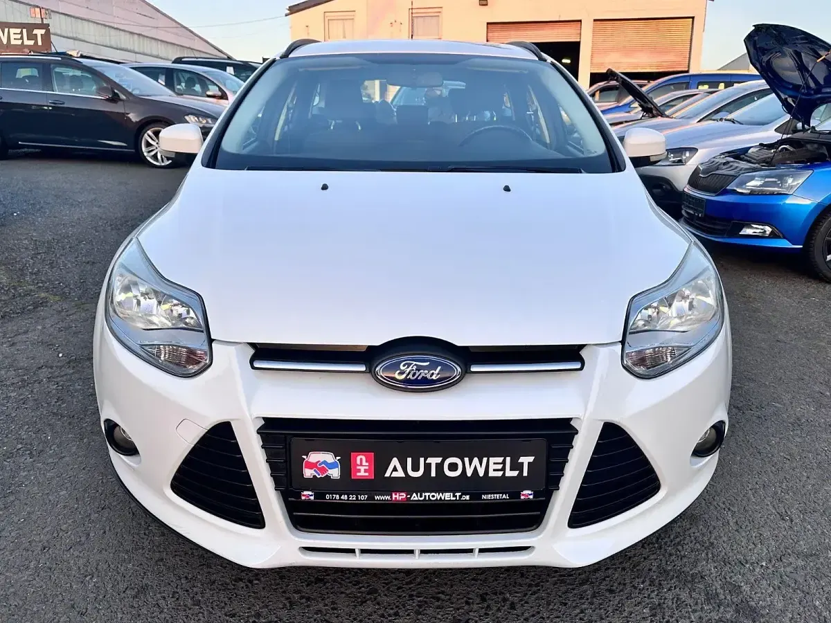 Usata Ford Focus 116 CV (85 kW) 2014 Bianco Berlina
