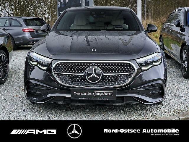 Neu Mercedes E400 Premium 252 PS (185 kW) 2025 Grau Limousine
