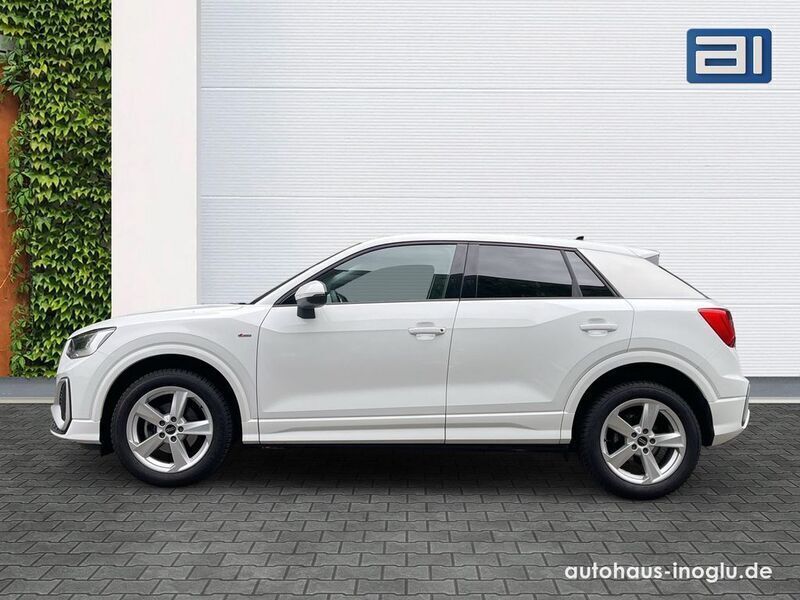 Gebraucht Audi Q2 S-Line 150 PS (110 kW) 2024 Weiß arkonaweiß SUV