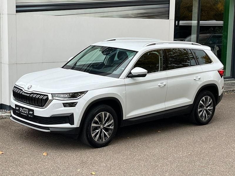 Weiß Gebraucht 2022 Skoda Kodiaq Style SUV | 29.590 € (Superpreis) - Bild 1/4