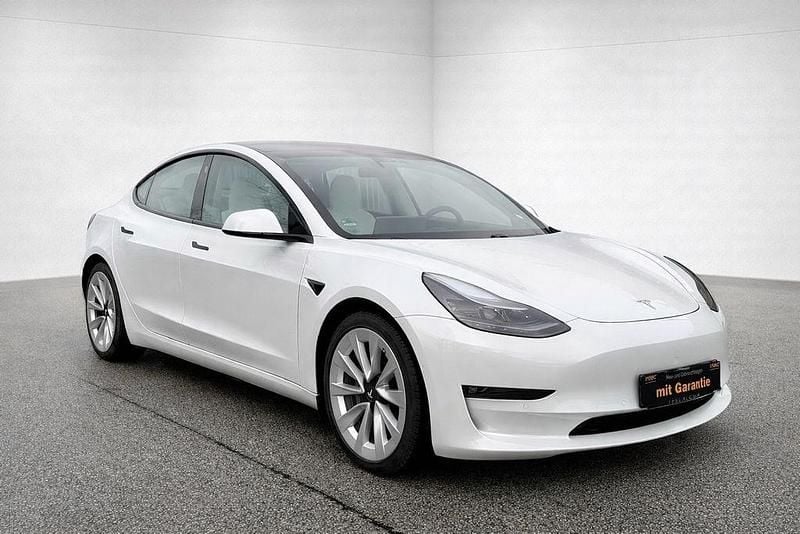 Gebraucht Tesla Model 3 324 kW (441 PS) 2021 Weiß Limousine
