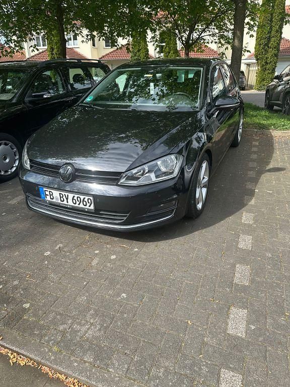 Schwarz Gebraucht 2015 VW Golf LOUNGE Limousine | 10.900 € (Fairer Preis) - Bild 1/4