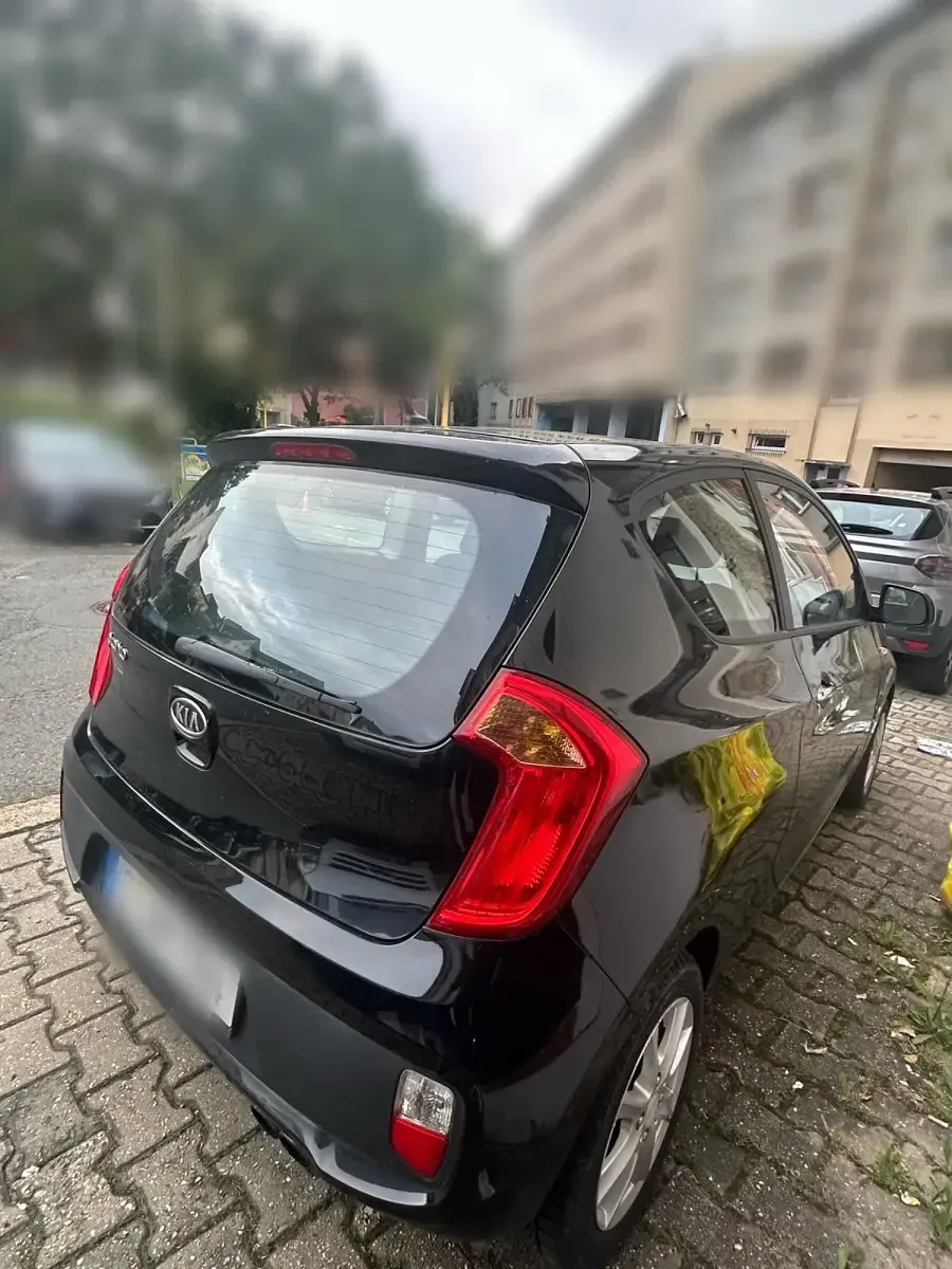 Gebraucht Kia Picanto 69 PS (50 kW) 2012 Schwarz Kleinwagen