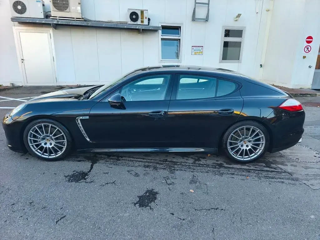 Gebraucht Porsche Panamera 4 Platinum Edition 299 PS (219 kW) 2013 Grau Kleinwagen