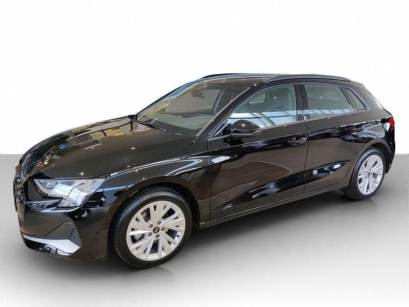 Gebraucht Audi A3 Advanced 150 PS (110 kW) 2025 Mythosschwarz metallic Limousine