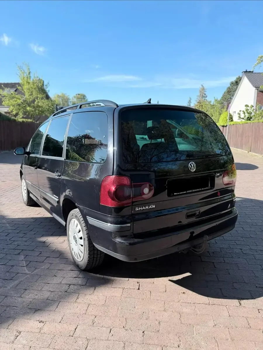 Gebraucht VW Sharan 150 PS (110 kW) 2009 Schwarz Van / Kleinbus