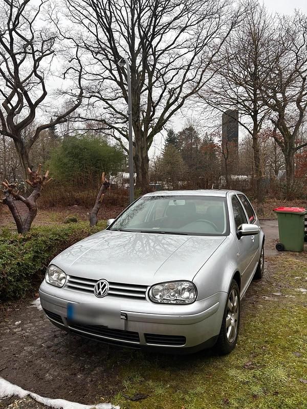 Gebraucht VW Golf IV 55 PS (40 kW) 2003 Silber Kleinwagen