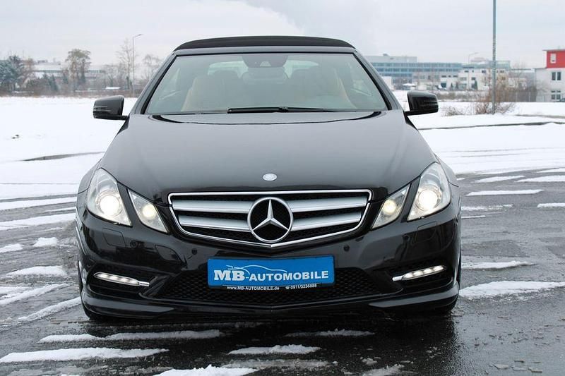 Gebraucht Mercedes E350 AMG line 306 PS (225 kW) 2012 Schwarz Cabrio