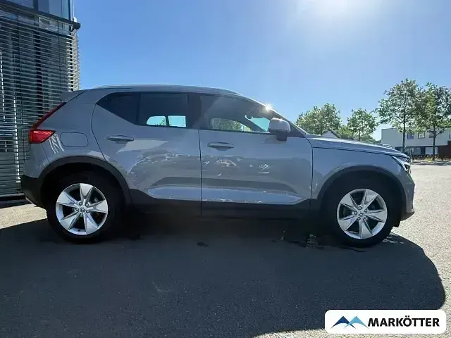 Gebraucht Volvo XC40 Core 129 PS (94 kW) 2023 Grau SUV