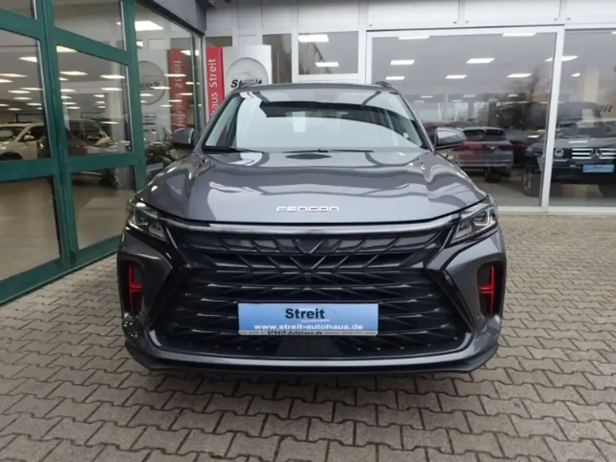 Neu DFSK Fengon 177 PS (130 kW) 2026 Space grey SUV