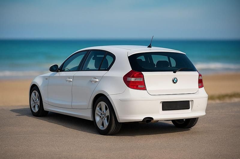 Gebraucht BMW 118 143 PS (105 kW) 2009 Weiß Kleinwagen