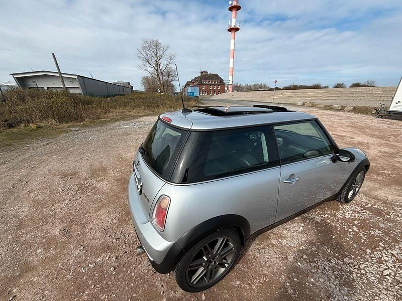 Gebraucht Mini Cooper 116 PS (85 kW) 2005 Silber Kleinwagen