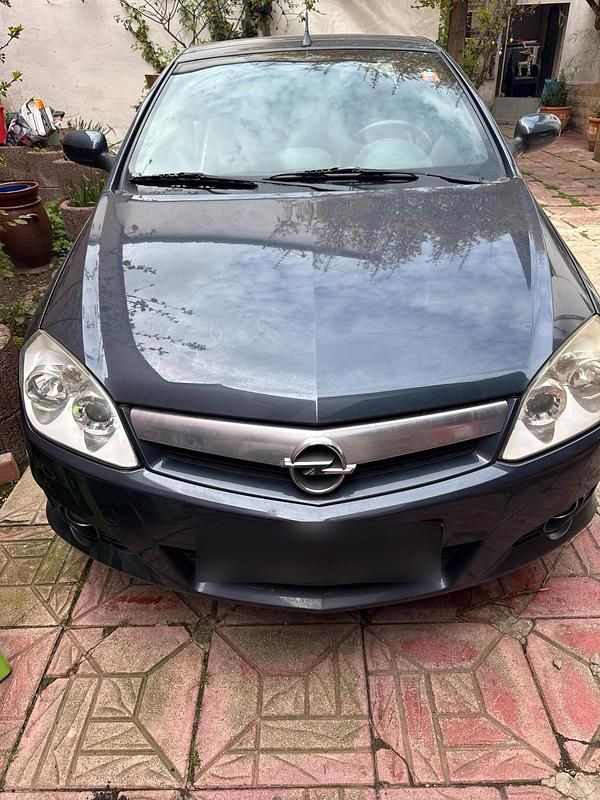 Gebraucht Opel Tigra 90 PS (66 kW) 2007 Blau Cabrio