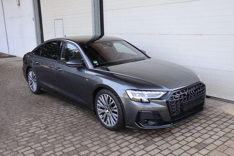 Grau Gebraucht 2024 Audi A8L Exclusive Limousine | 78.600 € (Superpreis) - Bild 1/4
