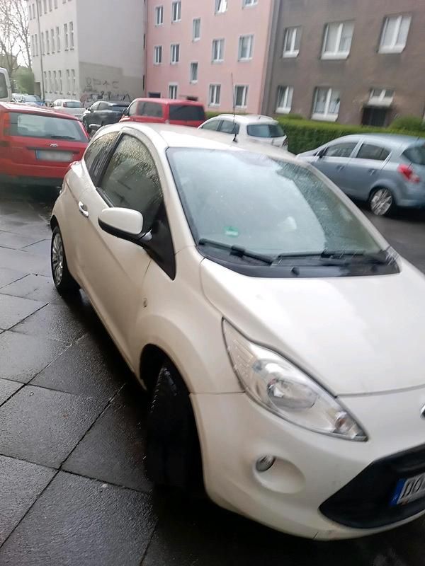 Gebraucht Ford Ka 69 PS (50 kW) 2011 Weiß Kleinwagen