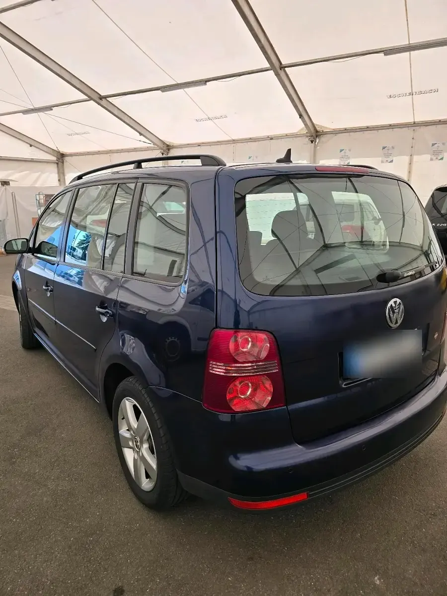 Gebraucht VW Touran 140 PS (102 kW) 2007 Blau Van / Kleinbus