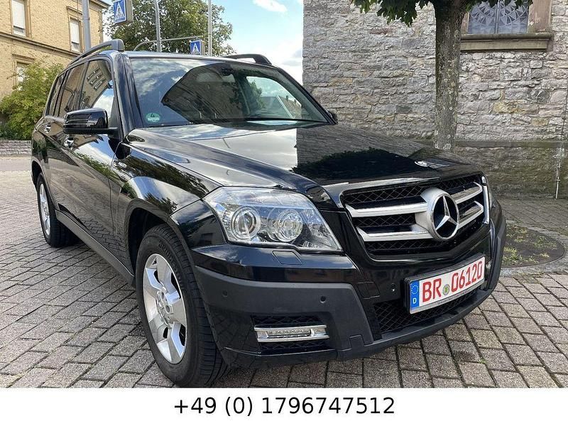 Schwarz Gebraucht 2011 Mercedes GLK220 SUV | 8.300 € (Guter Preis) - Bild 1/4