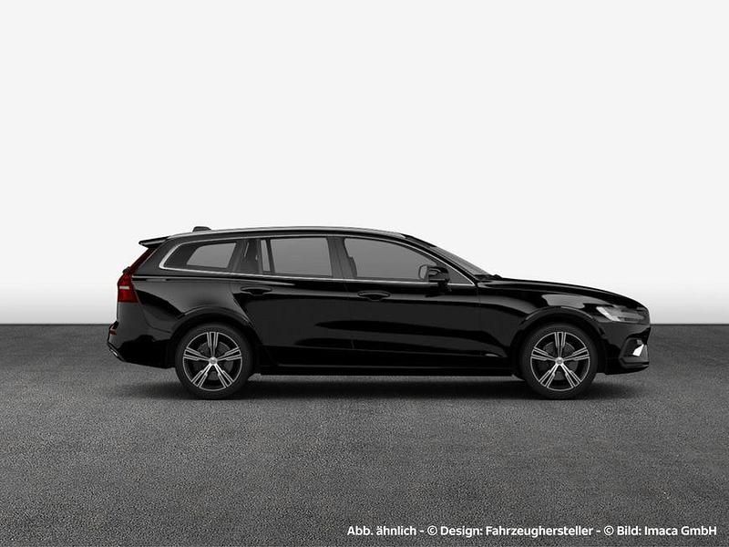Gebraucht Volvo V60 197 PS (144 kW) 2025 Onyx schwarzmetallic Kombi