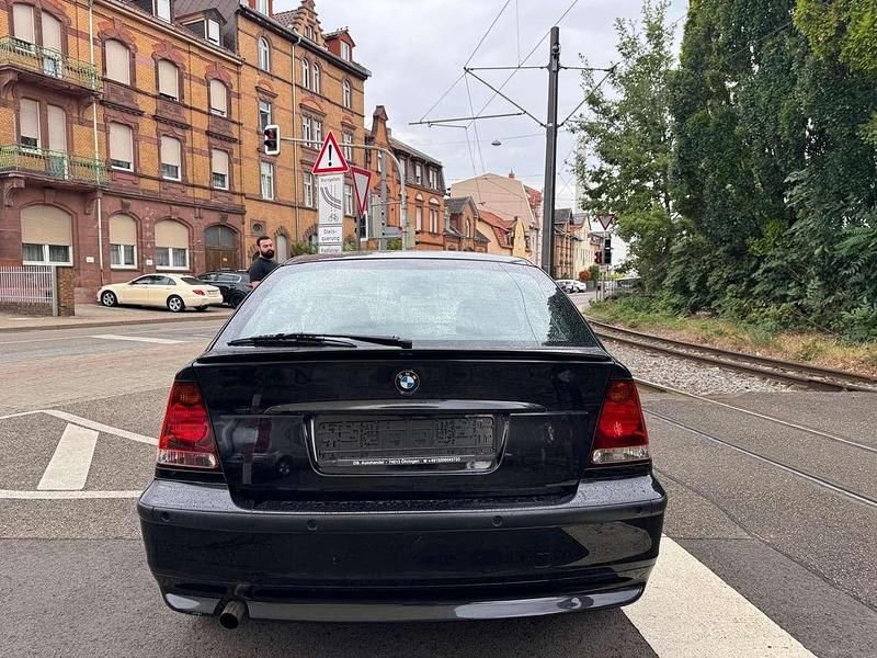 Gebraucht BMW 316 Lifestyle 116 PS (85 kW) 2004 Schwarz Coupé