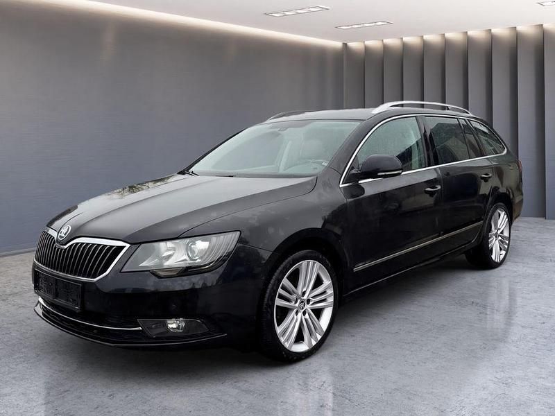 Gebraucht Skoda Superb 170 PS (125 kW) 2013 Schwarz Kombi