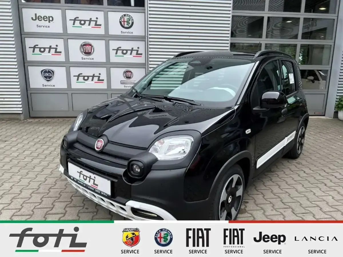 Neu Fiat Panda Cross Cross 65 PS (47 kW) 2026 Cinema schwarz Kleinwagen