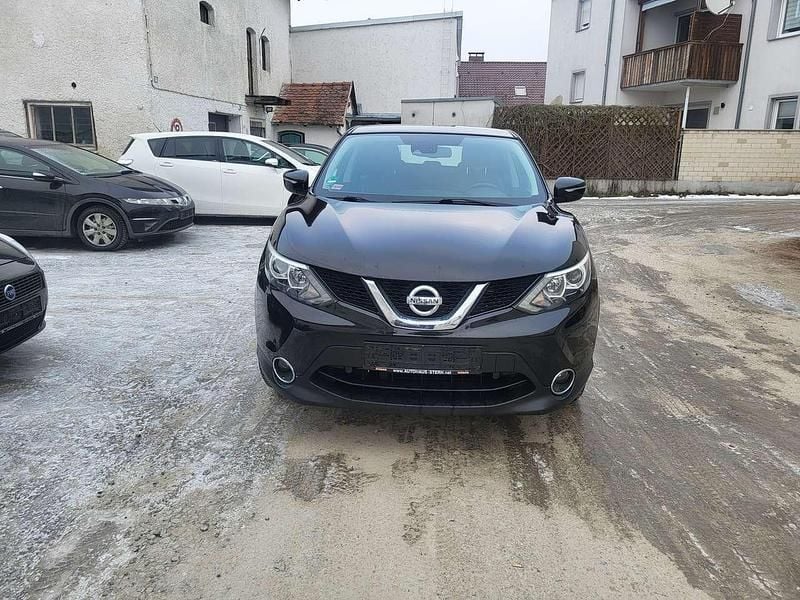 Black (m) Gebraucht 2014 Nissan Qashqai Acenta SUV | 8.850 € (Superpreis) - Bild 1/4
