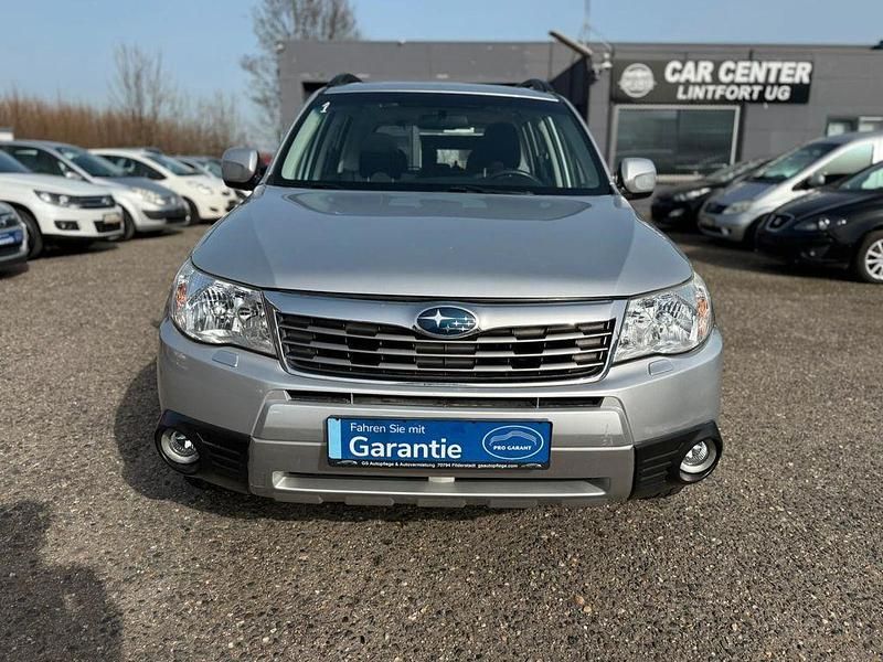 Gebraucht Subaru Forester 171 PS (125 kW) 2010 Silber SUV