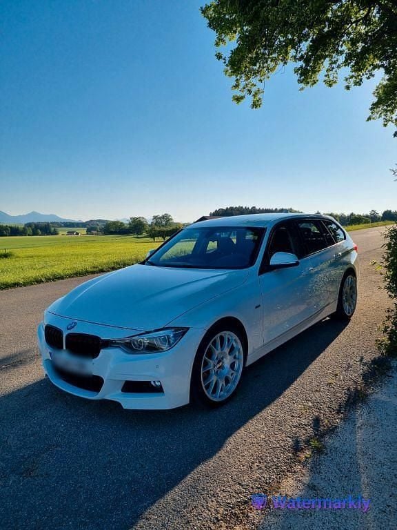 Weiß Gebraucht 2016 BMW 320 M Sport Kombi | 14.999 € (Fairer Preis) - Bild 1/4