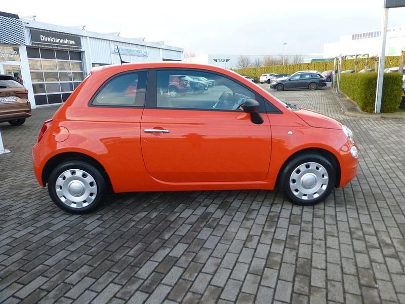 Gebraucht Fiat 500 Basis 69 PS (50 kW) 2023 Orange Kleinwagen