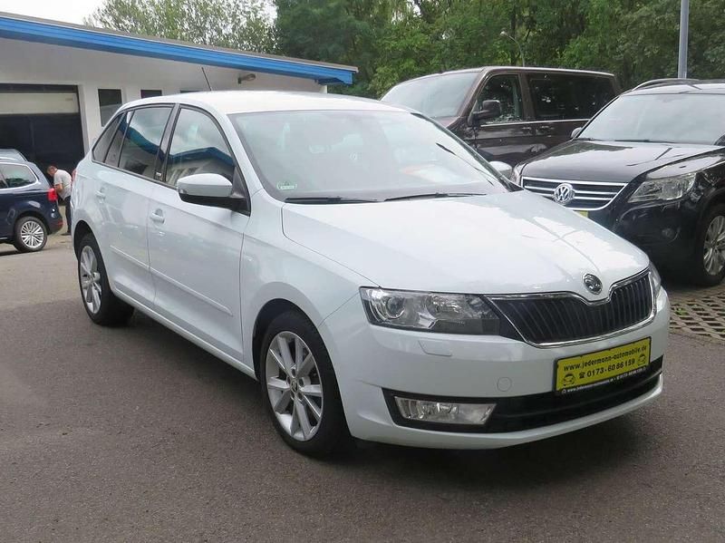 Laserweiss Gebraucht 2016 Skoda Rapid Joy Kleinwagen | 6.999 € (Etwas zu teuer) - Bild 1/4