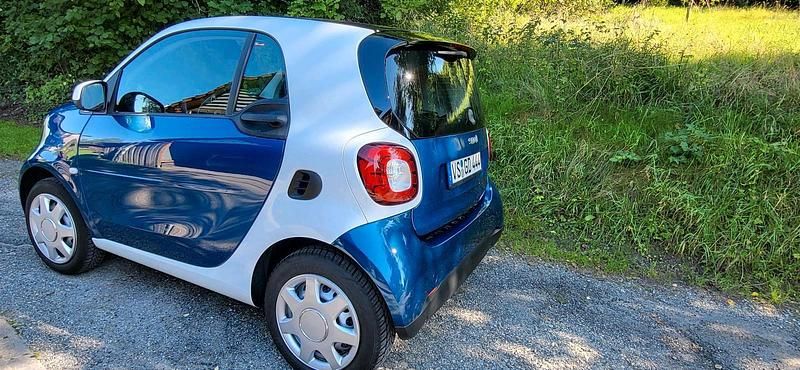 Gebraucht Smart ForTwo Coupé Passion 71 PS (52 kW) 2016 Blau Coupé