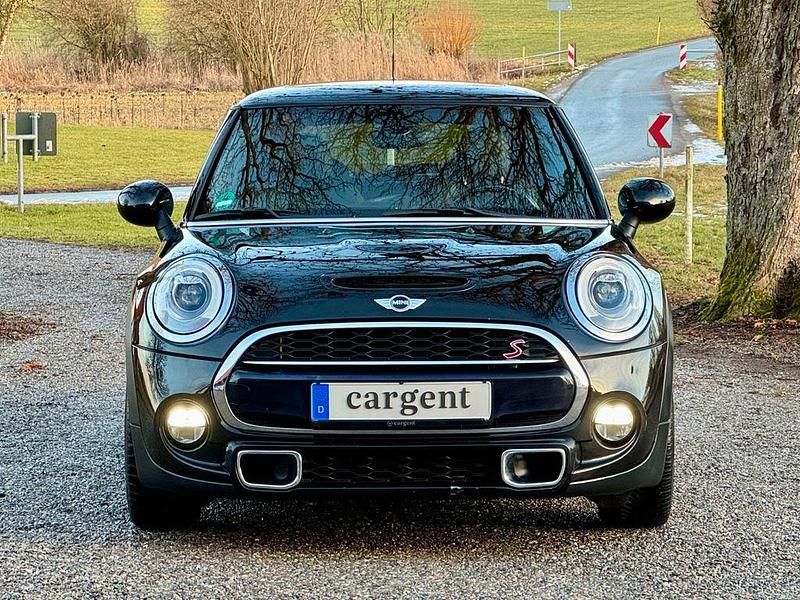 Usado Mini Cooper S 192 HP (141 kW) 2016 Preto Citadino