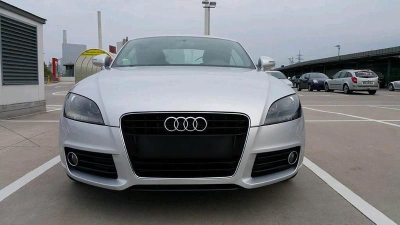 Usata Audi TT 190 CV (139 kW) 2011 Argento Coupé