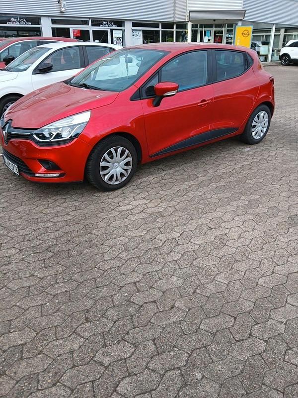 Gebraucht Renault Clio IV Collection 90 PS (66 kW) 2019 Rot Kleinwagen