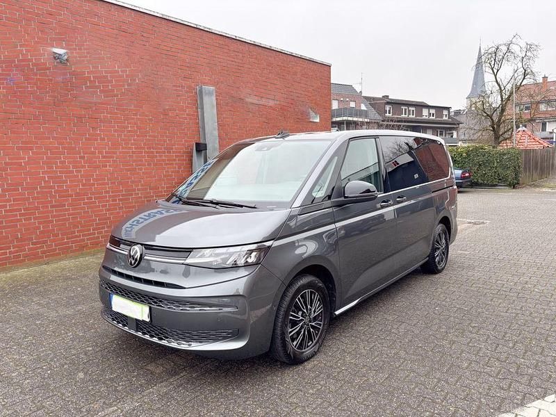Gebraucht VW Multivan Goal 150 PS (110 kW) 2024 Indiumgrau metallic Van